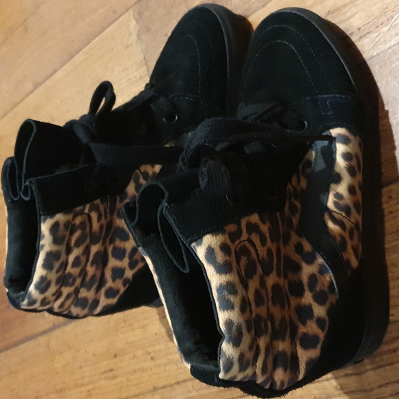 van leopard print shoes